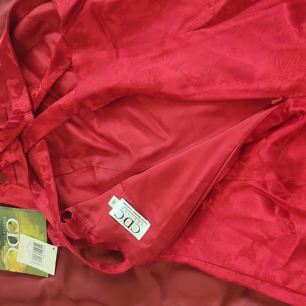 Dress - Picture 6 of 7